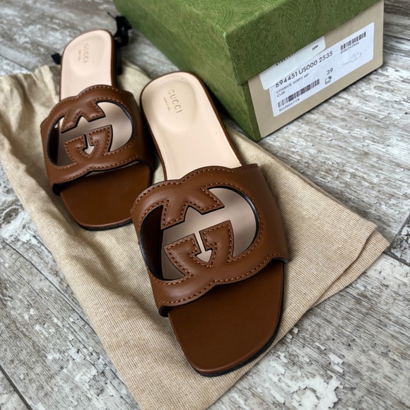 Gucci Sandals - Picture 1 of 4